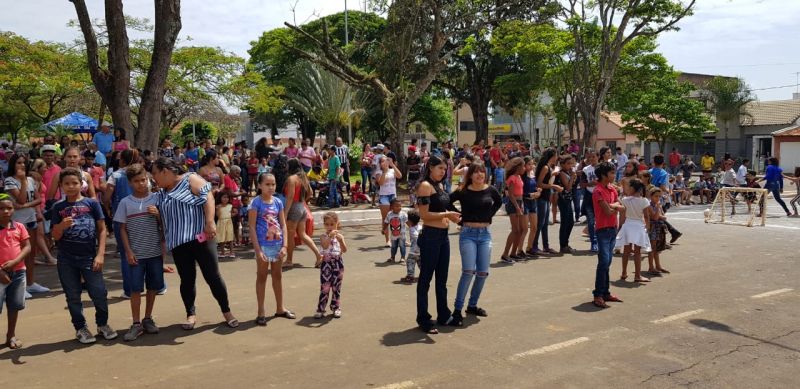 Tradicional Rua do lazer em comemoração ao Dia das Crianças lota a Praça Governador Valadares.